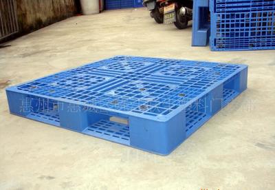 廣州市長期工廠直銷無毒無味塑料托盤卡板 質(zhì)量、價(jià)格與選擇指南